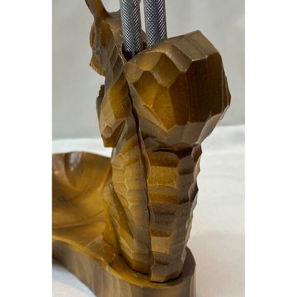 Antique 1940s MCM German Black Forest Hand Carved Squirrel Nut Cracker Wood Tray - Picture 5 of 11